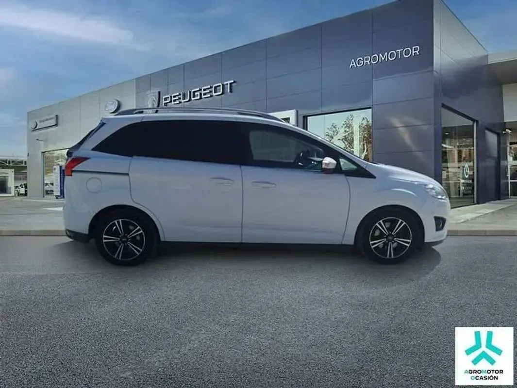 Usado Ford C-MAX S 125 CV (91 kW) 2015 Blanco Monovolumen