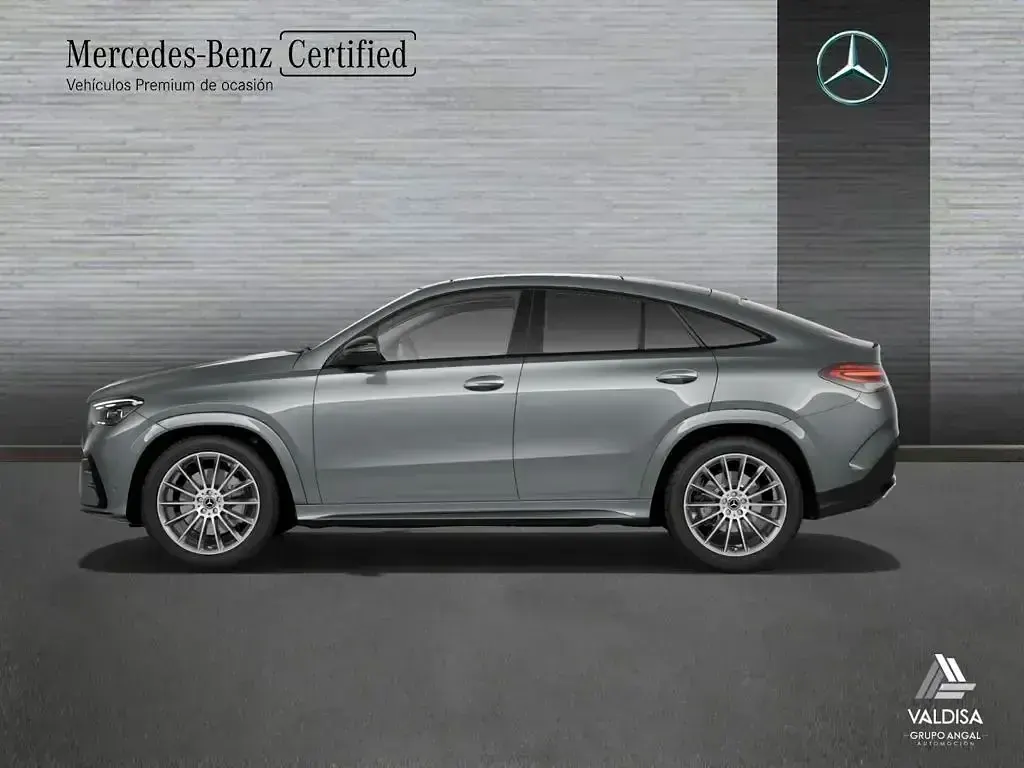 Usado Mercedes GLE300 AMG line 269 CV (197 kW) 2023 Gris Coupe