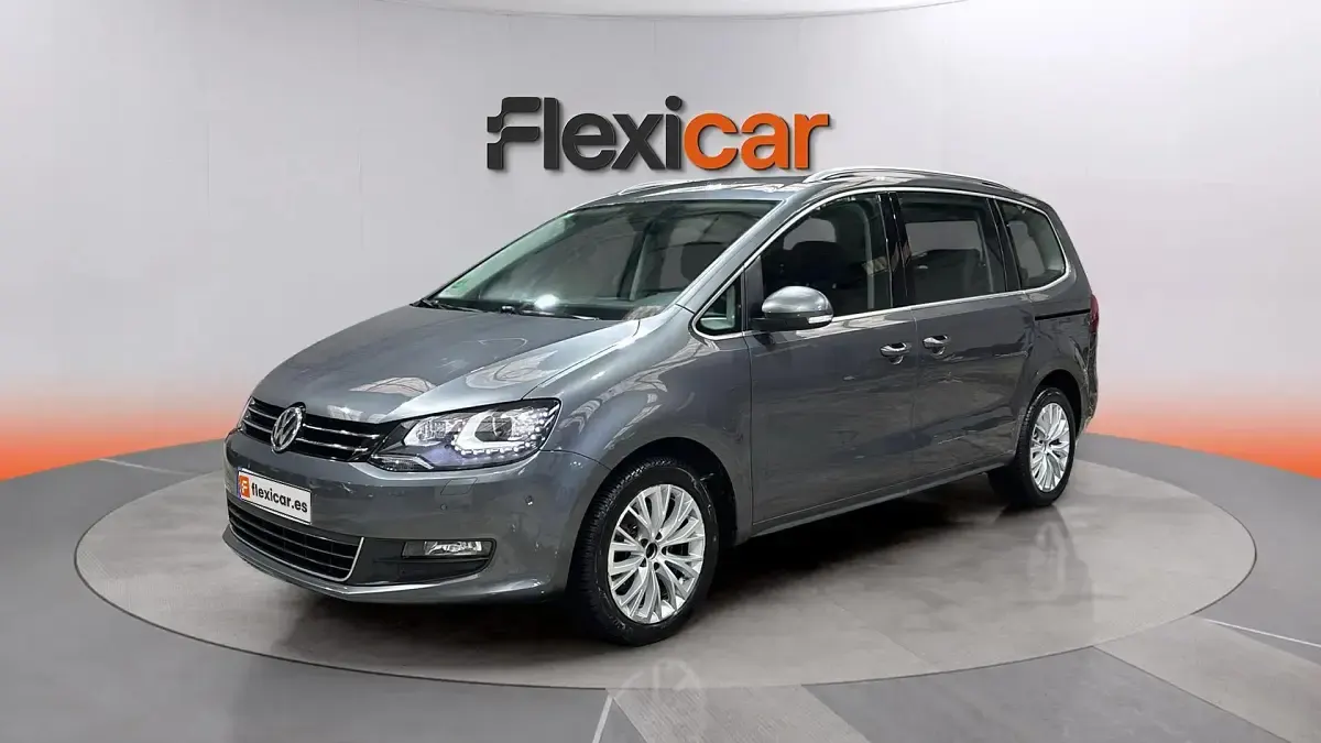 Usado VW Sharan Advance 150 CV (110 kW) 2018 Gris Monovolumen