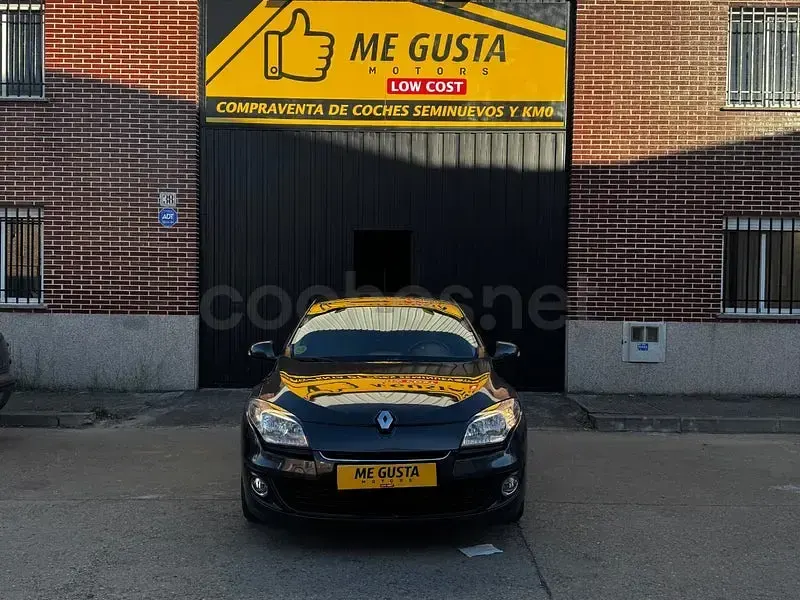 Usado Renault Mégane Expression 110 CV (80 kW) 2013 Negro Berlina