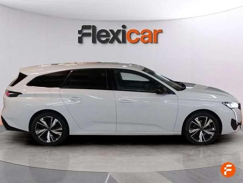 Usado Peugeot 308 SW Allure 131 CV (96 kW) 2023 Blanco Familiar