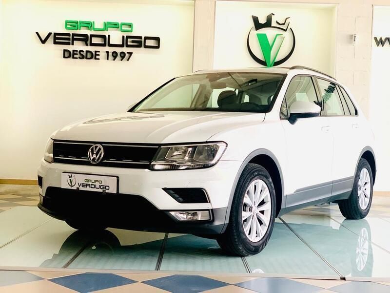 Blanco Usado 2017 VW Tiguan Advance SUV | 23.900 € (Un poco caro) - Imagen 1/4