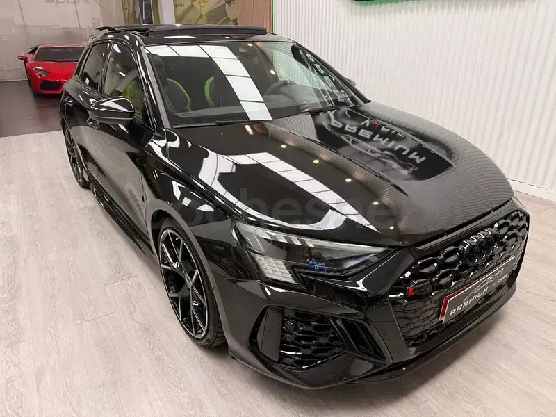 Usado Audi RS3 Exclusive 400 CV (294 kW) 2022 Negro Berlina
