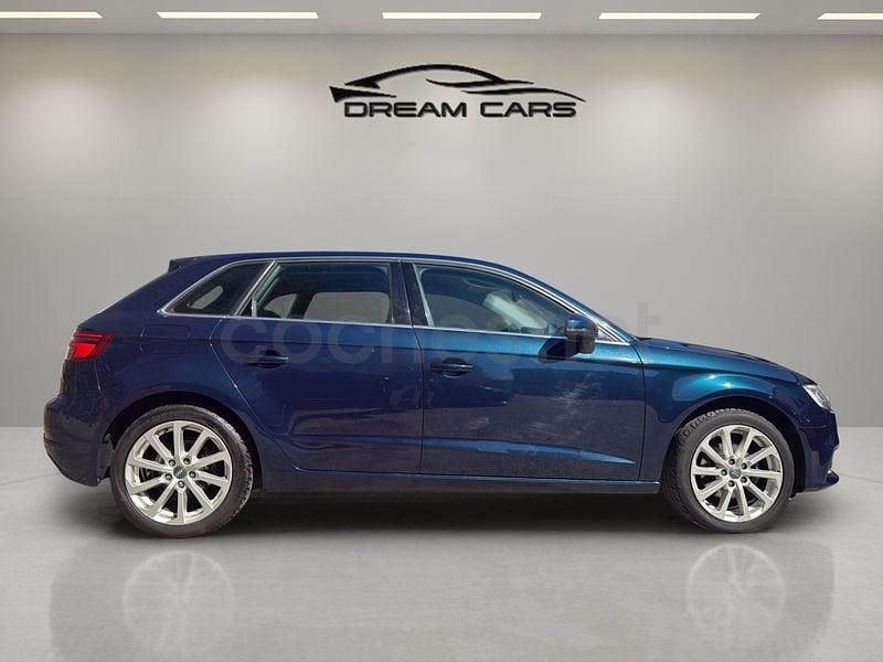 Käytetty Audi A3 Design 150 HP (110 kW) 2019 Sininen Sedan