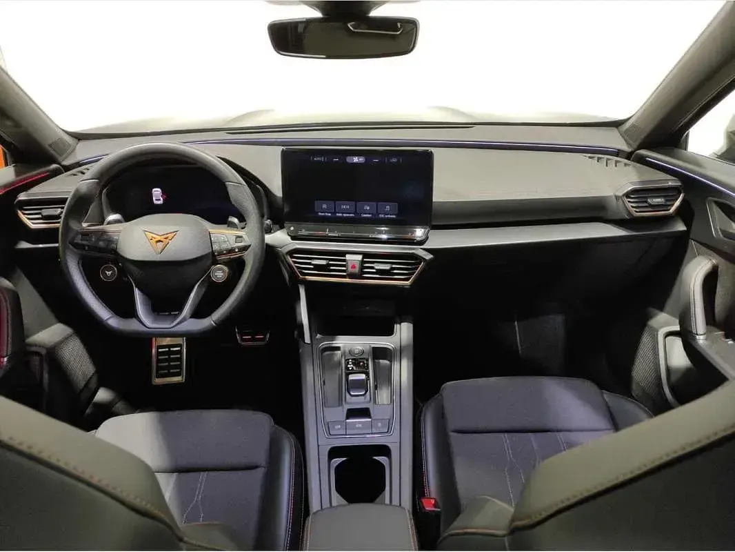 Usado Cupra Formentor 150 CV (110 kW) 2022 Gris / plata SUV