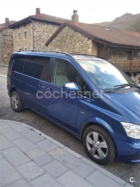 Usado Mercedes Viano 204 CV (150 kW) 2011 Azul Monovolumen