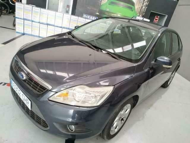 Usado Ford Focus Ghia 116 CV (85 kW) 2008 Gris Berlina