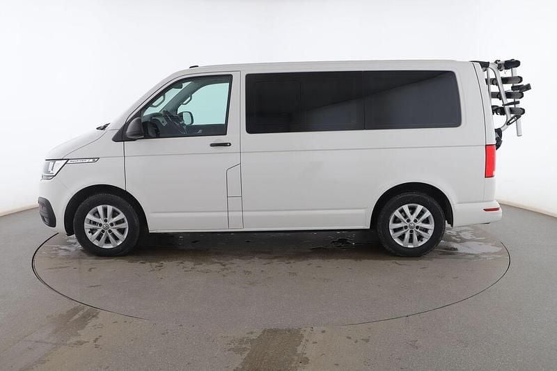 Usado VW Multivan Trendline 150 CV (110 kW) 2022 Blanco Van