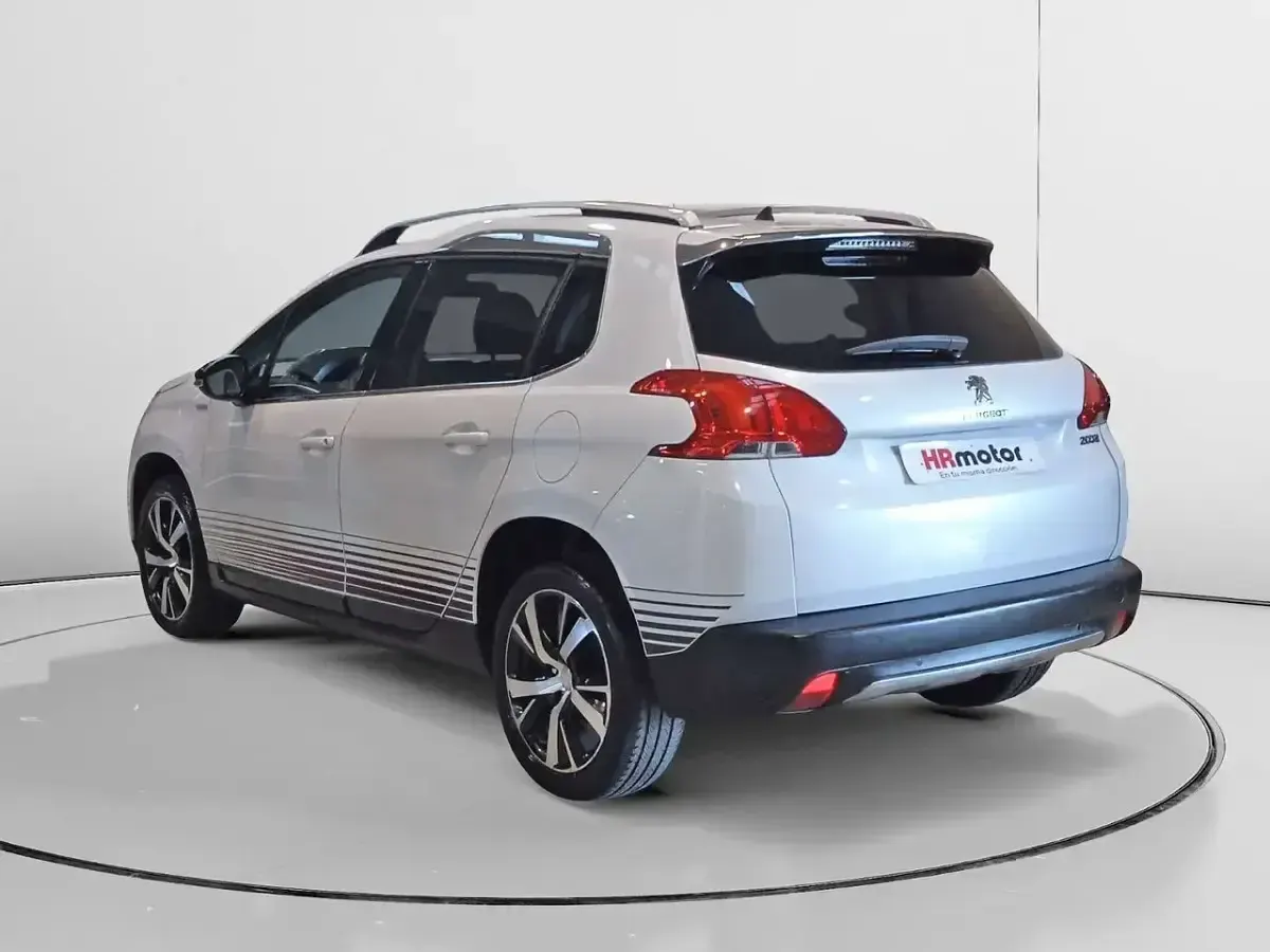 Usado Peugeot 2008 Crossway 110 CV (80 kW) 2015 Blanco SUV