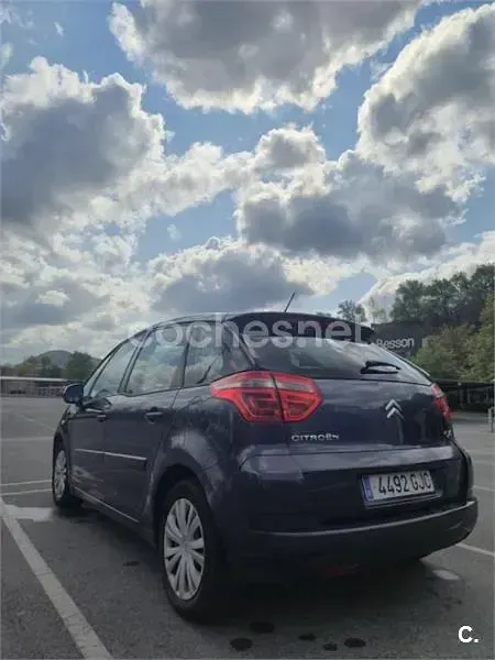 Usado Citroën C4 Picasso 110 CV (80 kW) 2008 Violeta / lila Monovolumen