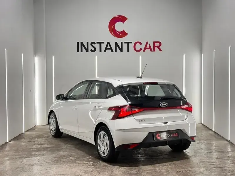 Usado Hyundai i20 84 CV (61 kW) 2021 Blanco Utilitario