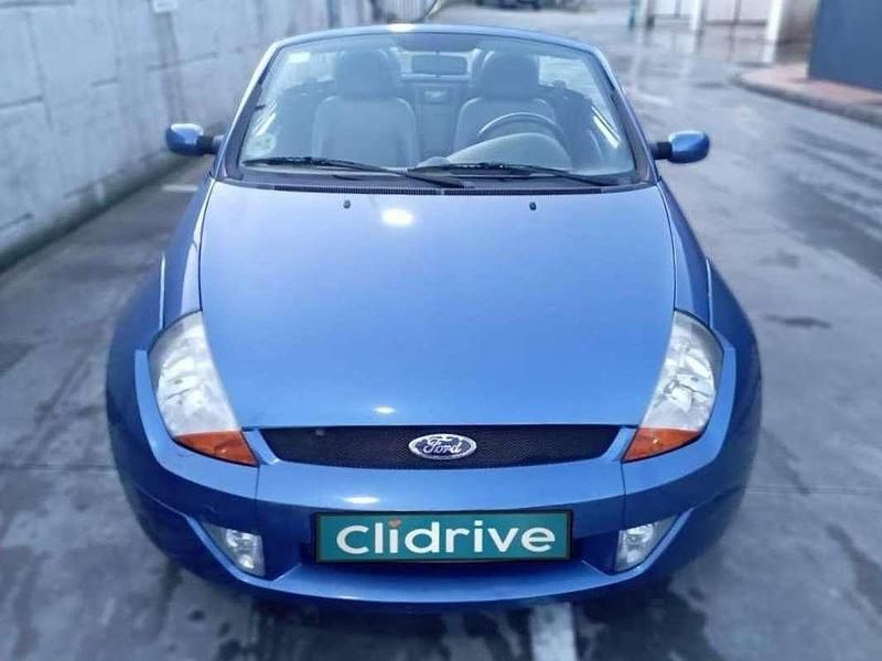 Usado Ford Ka Titanium 95 CV (69 kW) 2005 Azul Utilitario