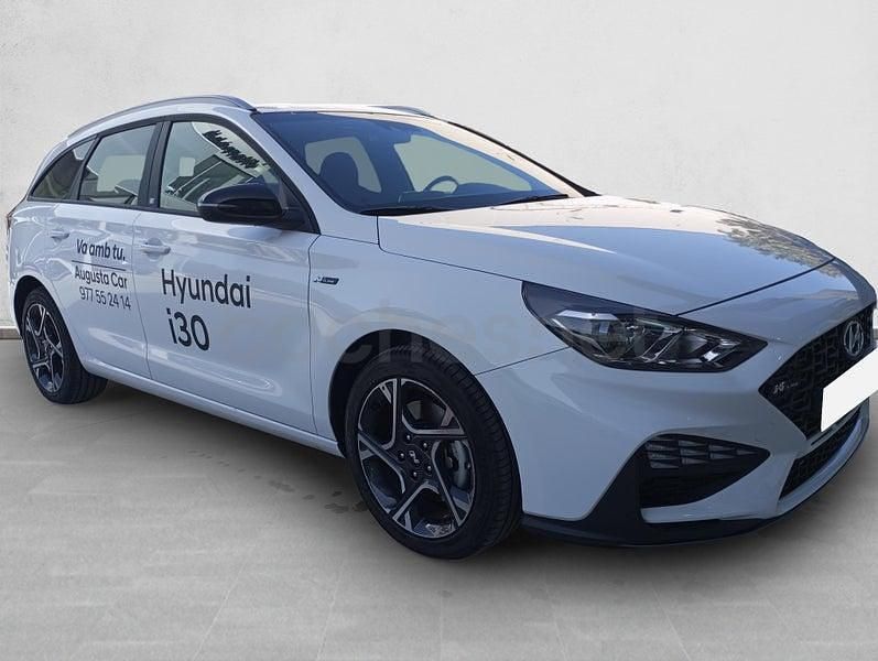 Usado Hyundai i30 100 CV (73 kW) 2024 Blanco Berlina