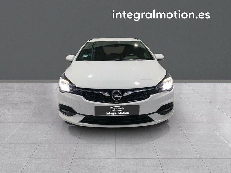 Usado Opel Astra GS Line 105 CV (77 kW) 2021 Blanco Familiar
