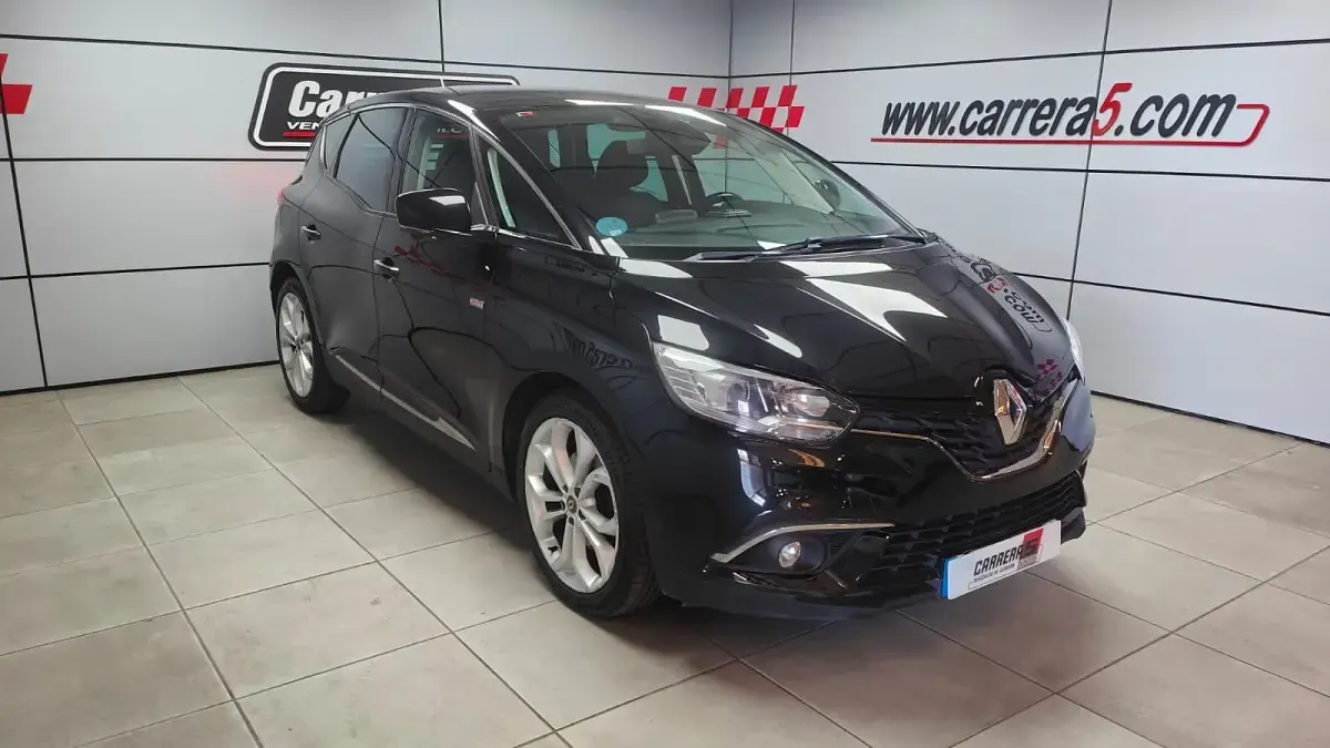 Usado Renault Scénic LIMITED 120 CV (88 kW) 2019 Negro Monovolumen