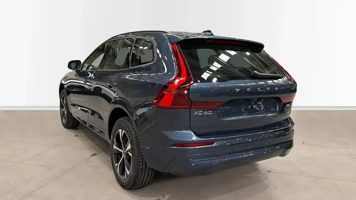 Usado Volvo XC60 Core 250 CV (183 kW) 2026 Azul SUV
