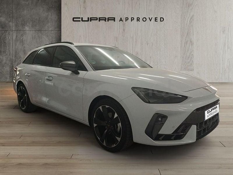 Blanco Usado 2024 Cupra Leon Familiar | 27.900 € (Precio justo) - Imagen 1/4