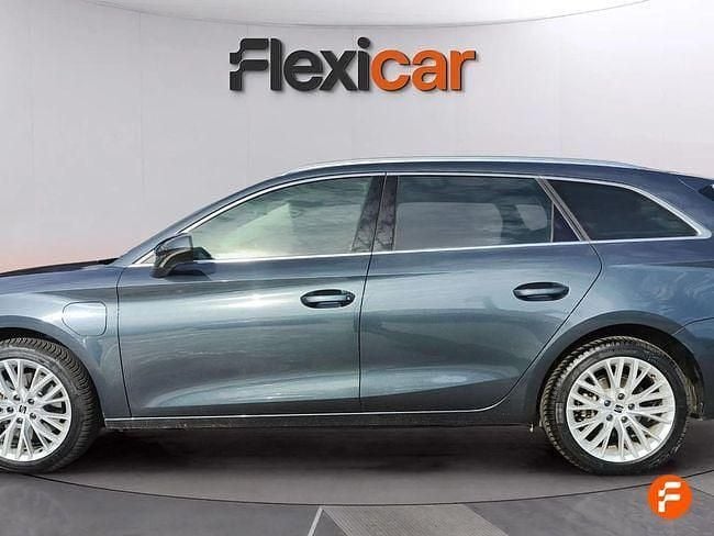 Usado Seat Leon Reference 90 CV (66 kW) 2021 Gris Berlina