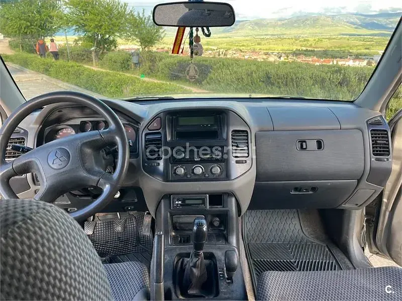 Usado Mitsubishi Montero 165 CV (121 kW) 2002 Beige SUV
