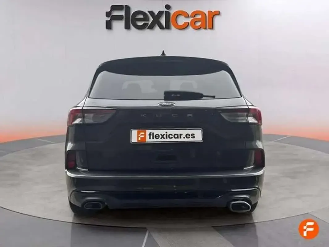 Usado Ford Kuga ST-Line 226 CV (166 kW) 2024 Gris SUV