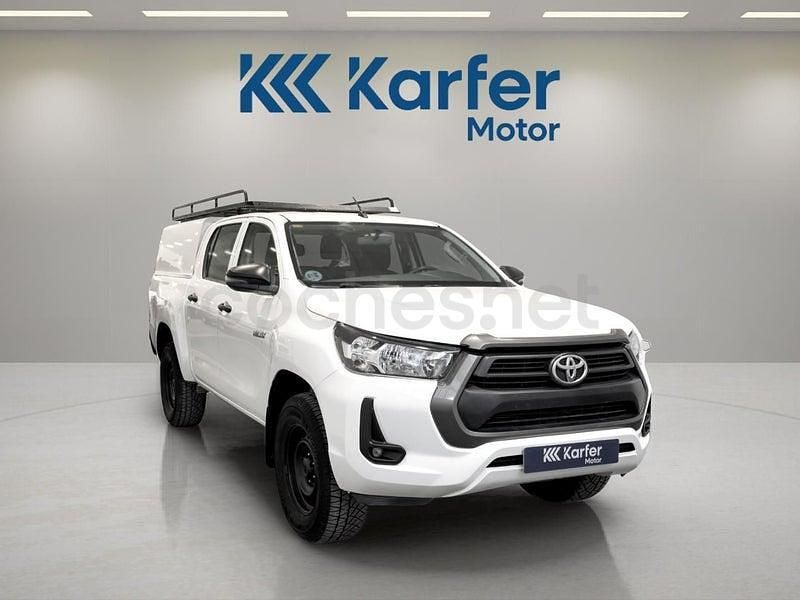 Usado Toyota HiLux 150 CV (110 kW) 2022 Blanco Pickup/Camioneta