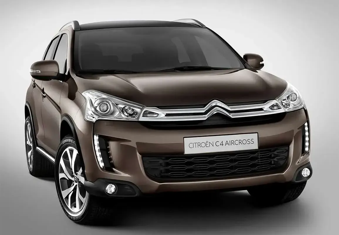 Usado Citroën C4 Aircross Seduction 114 CV (83 kW) 2015 Blanco SUV