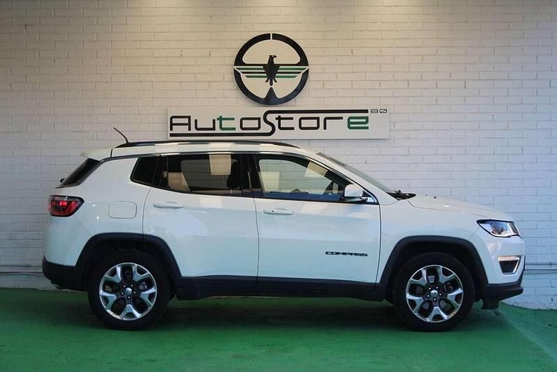 Usado Jeep Compass Limited 170 CV (125 kW) 2019 Blanco SUV