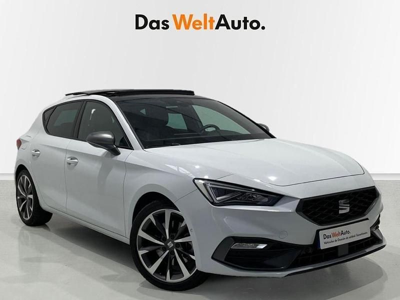 Blanco Usado 2021 Seat Leon FR | 24.490 € (Un poco caro) - Imagen 1/4