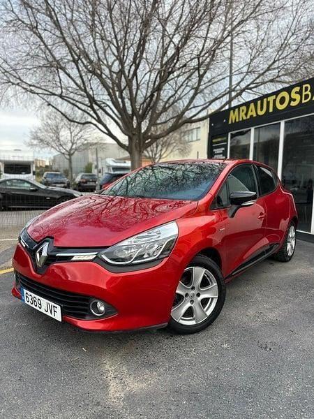 Rojo Usado 2016 Renault Clio IV LIMITED Berlina | 6990 € (Buen precio) - Imagen 1/4