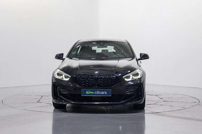 Usado BMW 118 150 CV (110 kW) 2021 Negro Utilitario