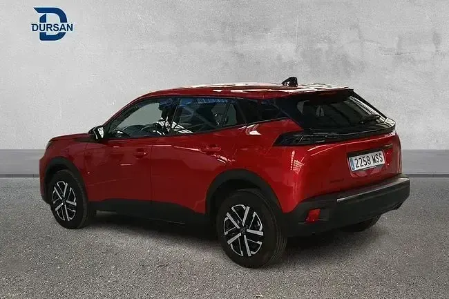 Usado Peugeot 2008 Active 100 CV (73 kW) 2024 Rojo SUV