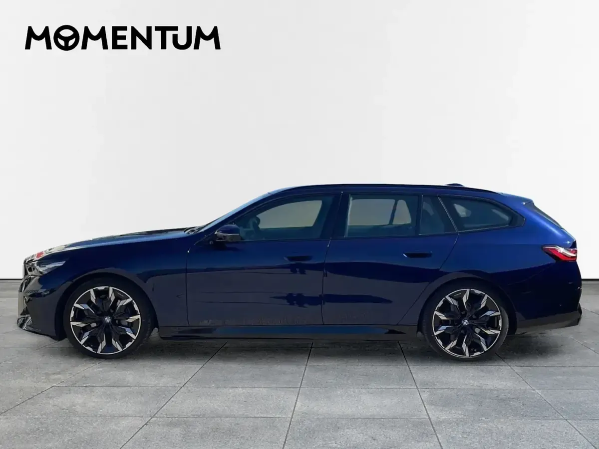 Usado BMW i5 Comfort Edition 289 kW (394 CV) 2025 Azul Familiar