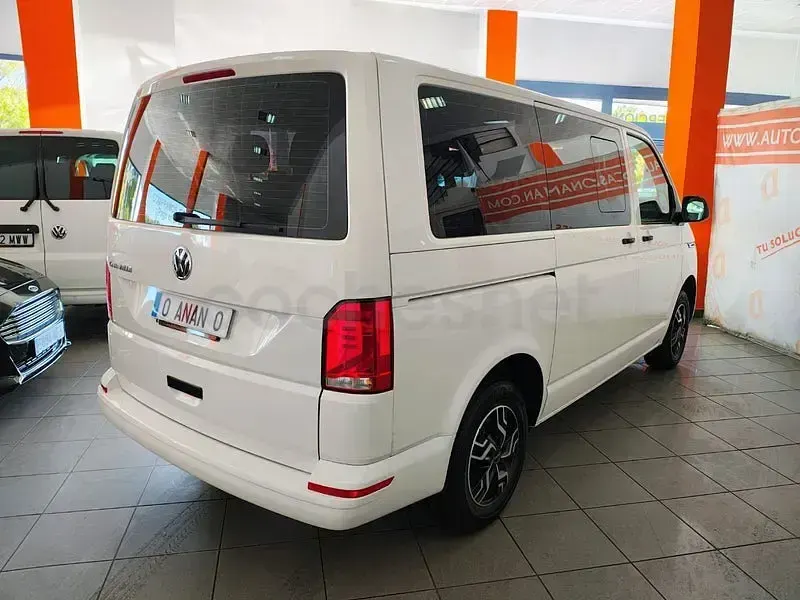 Usado VW Caravelle 150 CV (110 kW) 2021 Blanco Van
