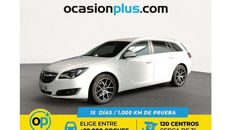 Usado Opel Insignia Excellence 140 CV (102 kW) 2015 Blanco Familiar