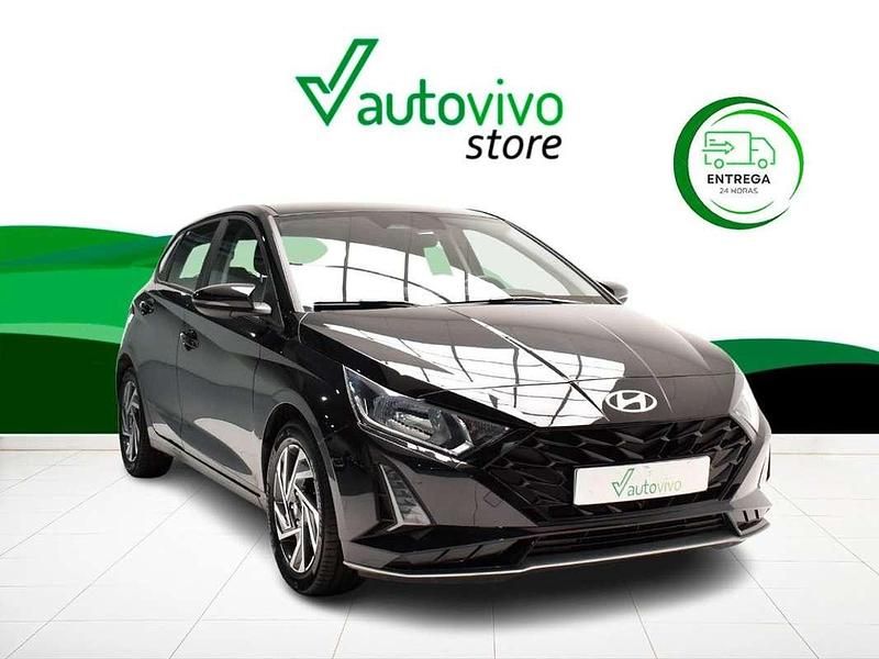 Negro Usado 2024 Hyundai i20 Berlina | 16.400 € (Precio justo) - Imagen 1/4