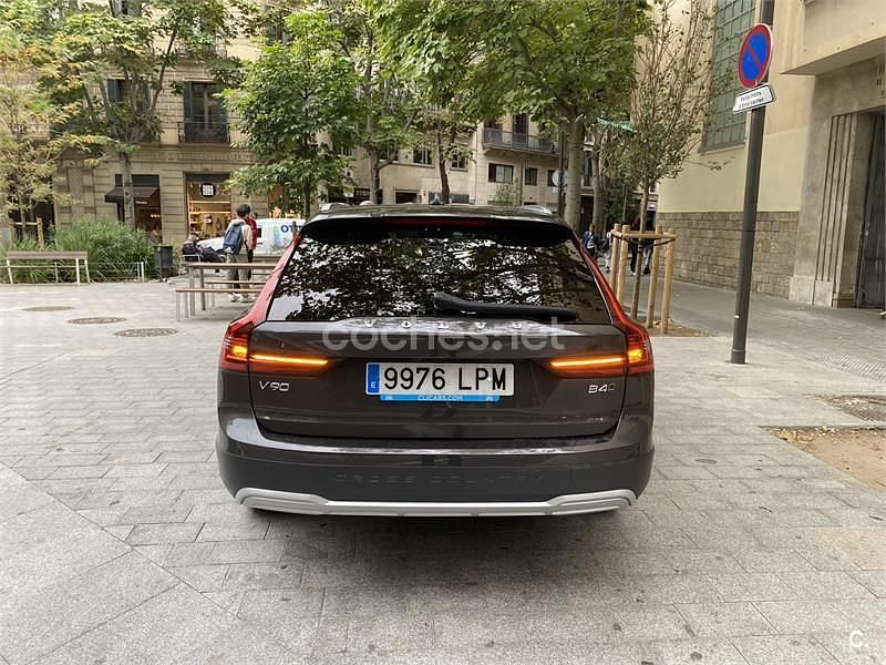 Usado Volvo V90 CC Pro 197 CV (144 kW) 2021 Marrón Familiar