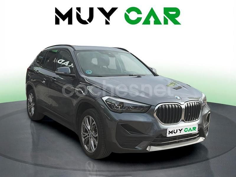 Gris / plata Usado 2021 BMW X1 Performance SUV | 22.990 € (Precio justo) - Imagen 1/4