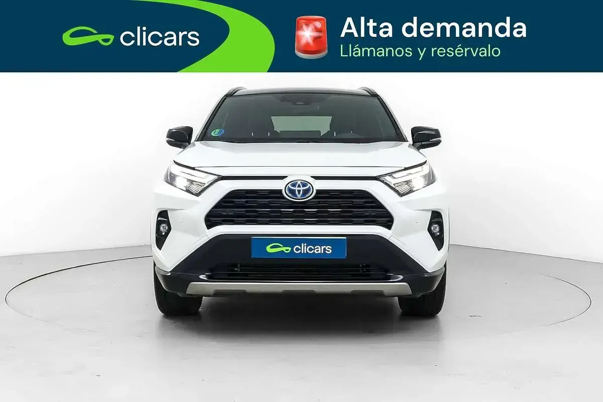 Usado Toyota RAV4 Hybrid Style 218 CV (160 kW) 2024 Blanco SUV
