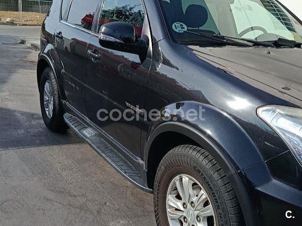Usado Ssangyong (KGM) Rexton 155 CV (114 kW) 2015 Negro SUV