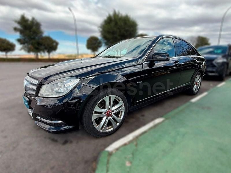 Usado Mercedes C220 Elegance 170 CV (125 kW) 2011 Negro Berlina