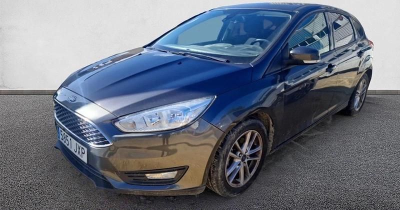 Usado Ford Focus Trend+ 120 CV (88 kW) 2017