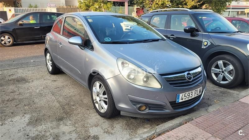 Gris / plata Usado 2007 Opel Corsa Enjoy Berlina | 1900 € (Super precio) - Imagen 1/4