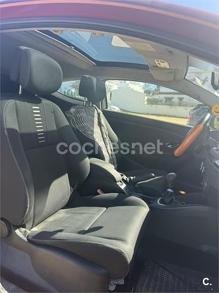 Usado Renault Mégane 110 CV (80 kW) 2012 Naranja Berlina