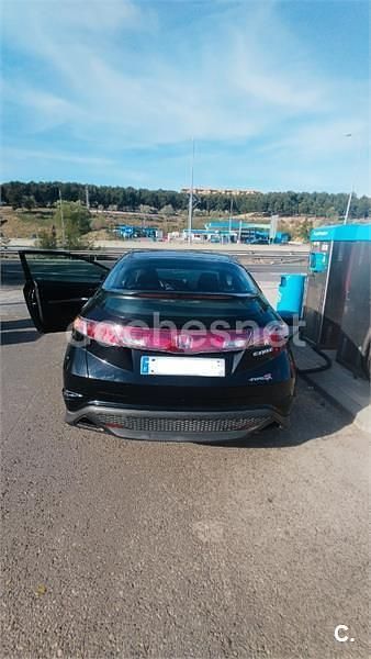 Usado Honda Civic Type S 140 CV (102 kW) 2007 Negro Berlina