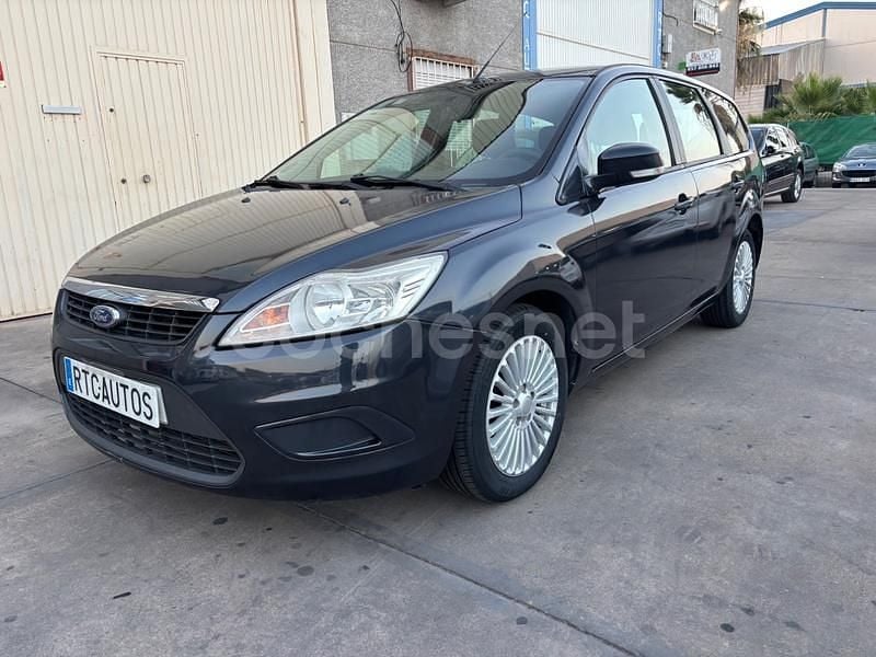 Gris / plata Usado 2009 Ford Focus Business Edition Familiar | 4999 € (Precio justo) - Imagen 1/4