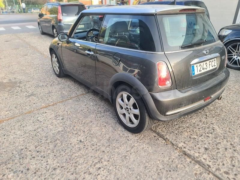 Używany Mini Cooper 116 KM (85 kW) 2006 Szary Hatchback
