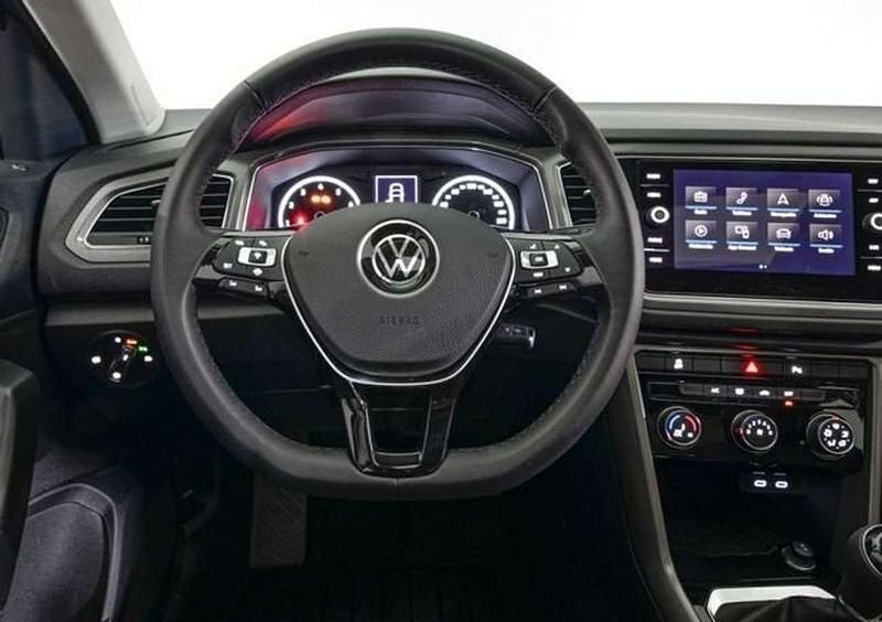 Usado VW T-Roc 110 CV (80 kW) 2022 Plateado SUV