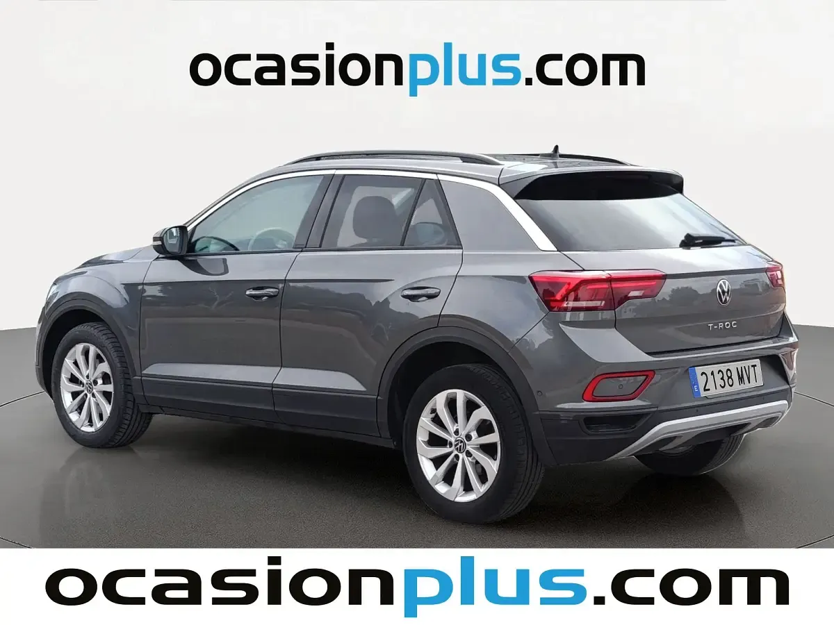 Usado VW T-Roc Life 115 CV (84 kW) 2024 Gris SUV