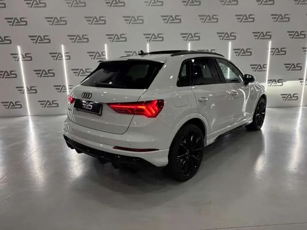 Usado Audi Q3 Ambiente 401 CV (294 kW) 2021 Blanco SUV