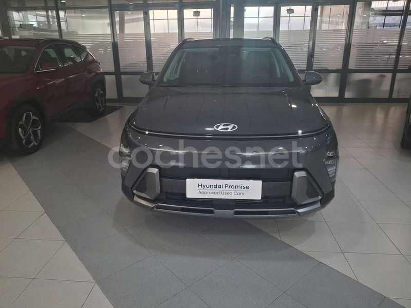 Gris Usado 2023 Hyundai Kona SUV | 23.500 € (Caro) - Imagen 1/4